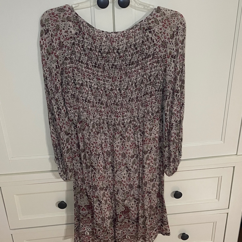 Velvet by Graham & Spencer Ariana Printed Smocked Dress Size S Floral Pattern